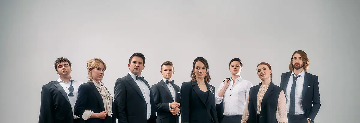 VOCES8
